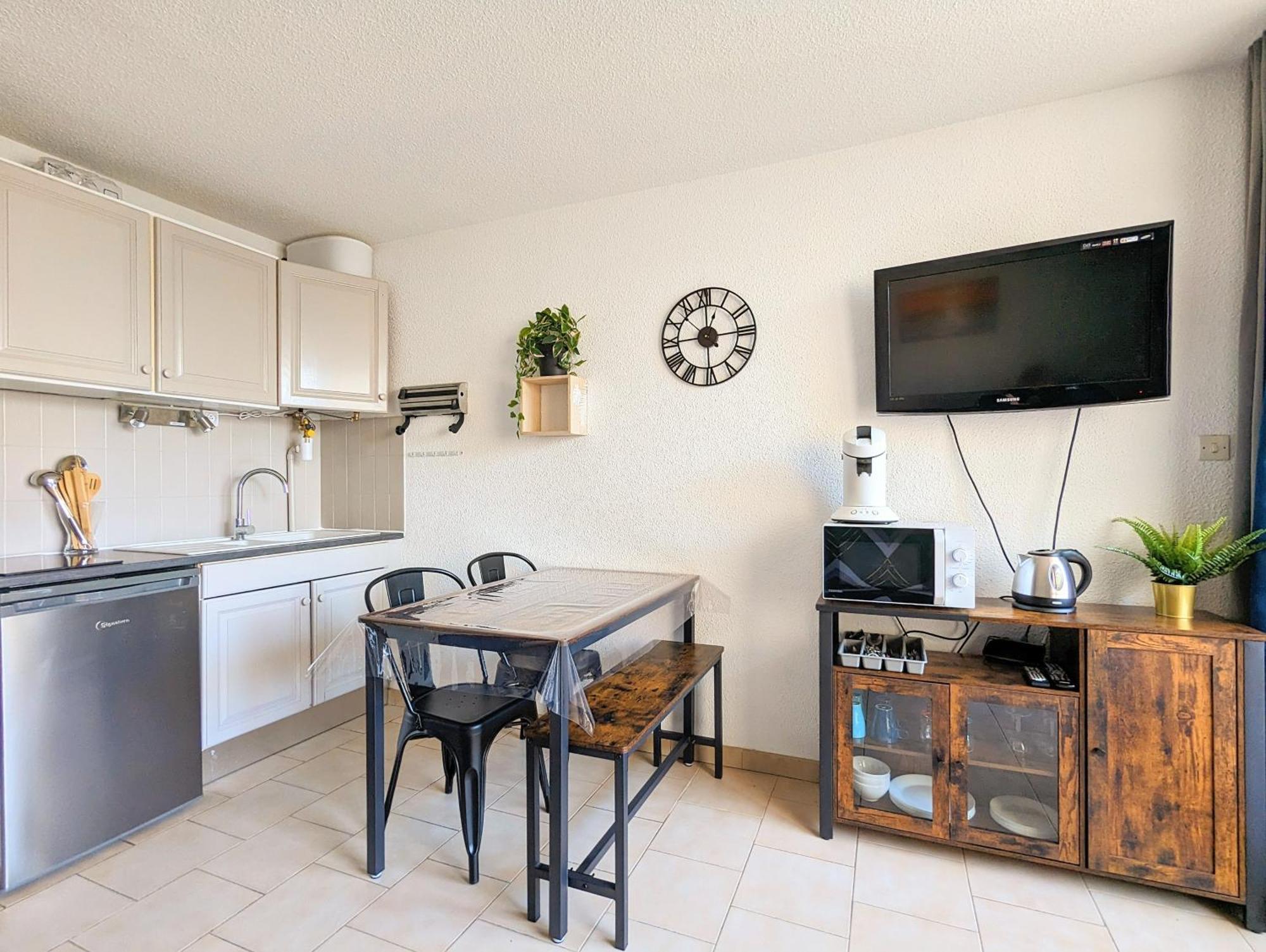 Appartement Au Calme + Parking Agde Esterno foto