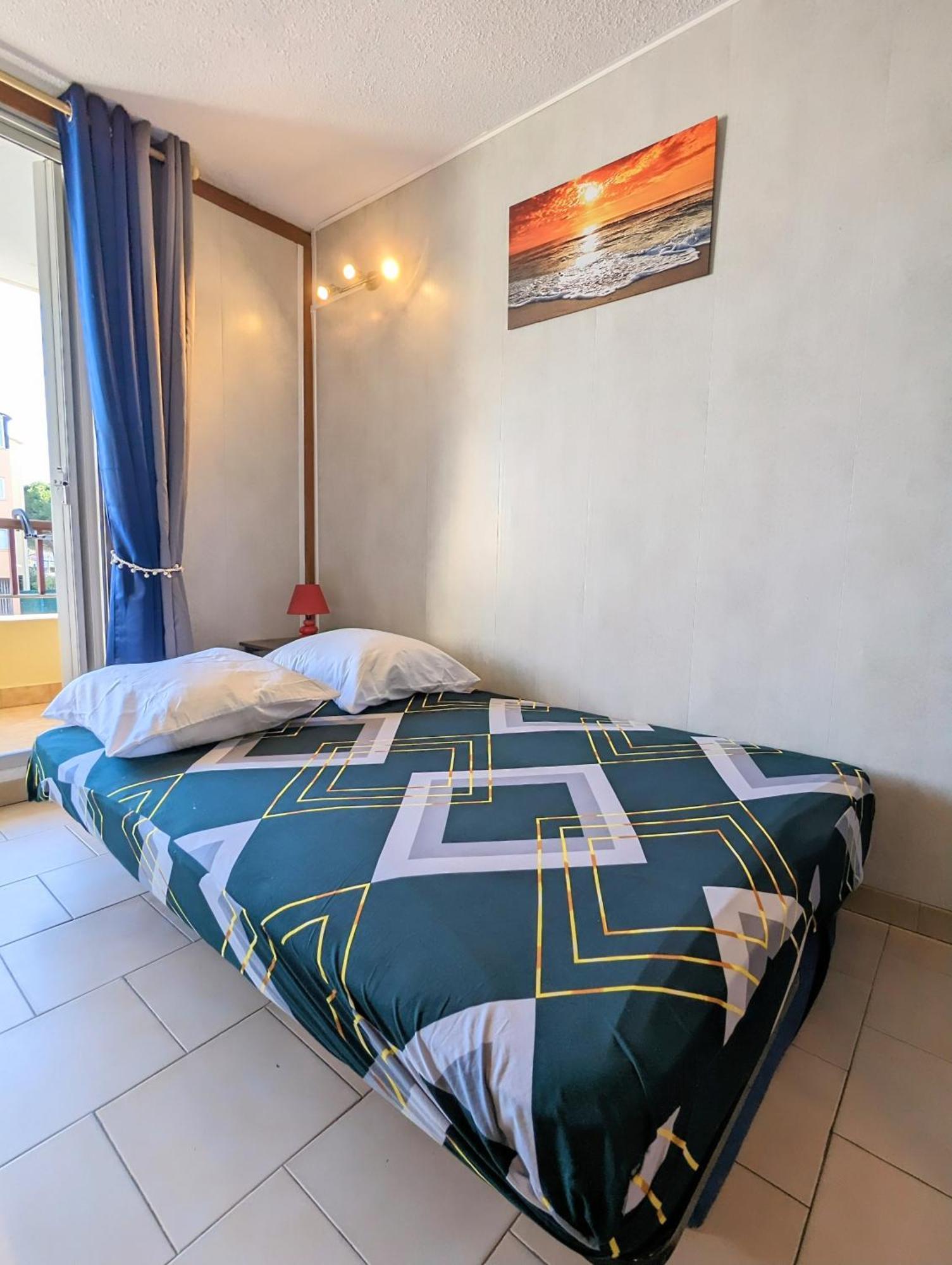 Appartement Au Calme + Parking Agde Esterno foto