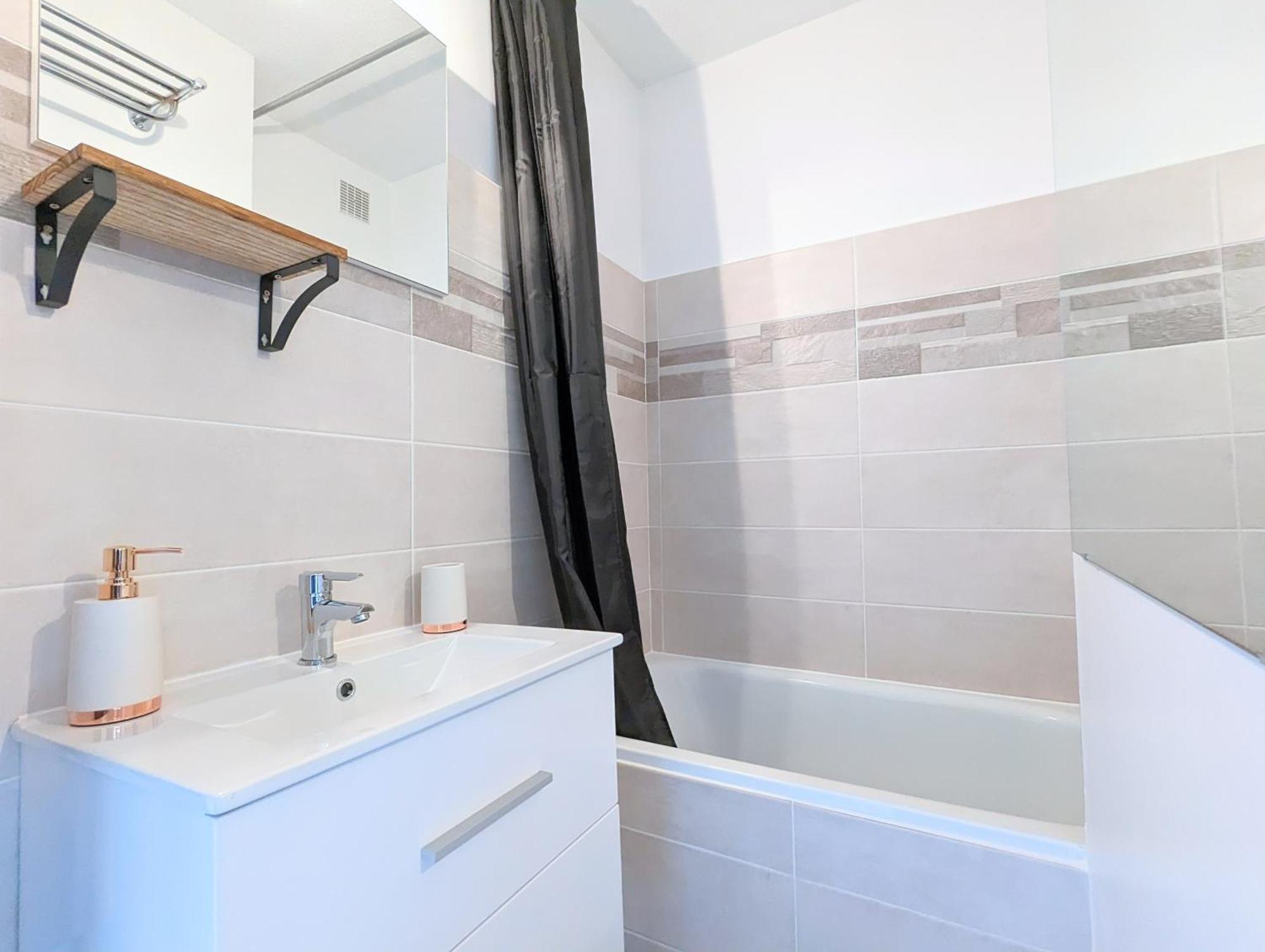Appartement Au Calme + Parking Agde Esterno foto